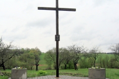 krzyż w miejscu urodzenia bł. M. Celiny